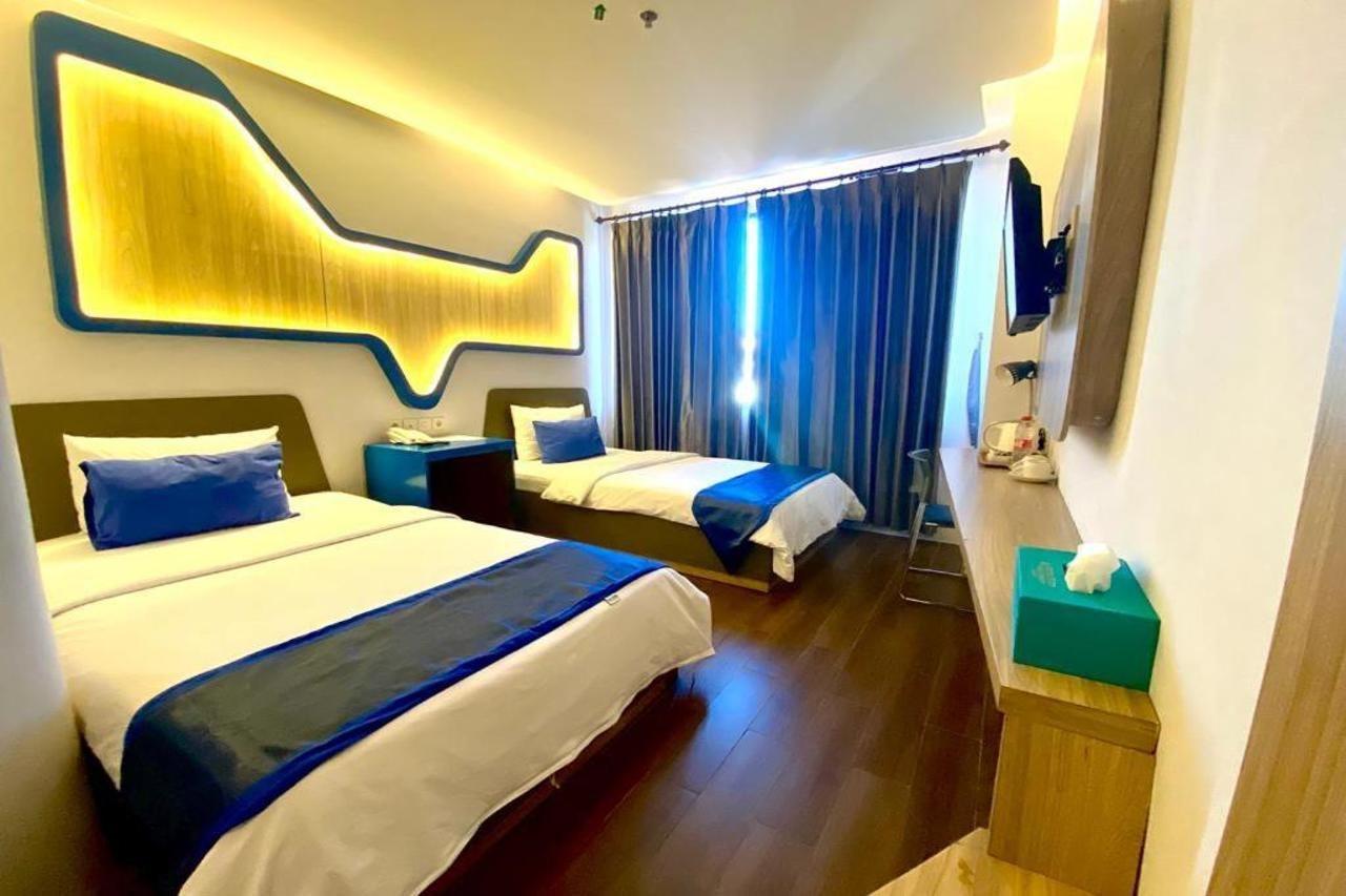 Golden Palace Hotel Batu Merah Esterno foto